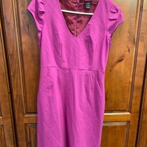 Great dress for work or fun! Worn a few times in great condition.